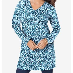 New Roamans long sleeved soft knit tunic.